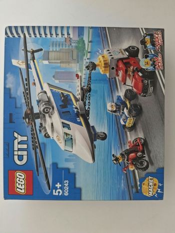 Lego 60243
