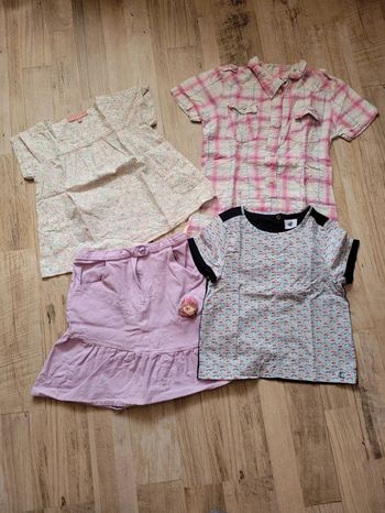 Lot de 4 vêtements fille en 6 ans