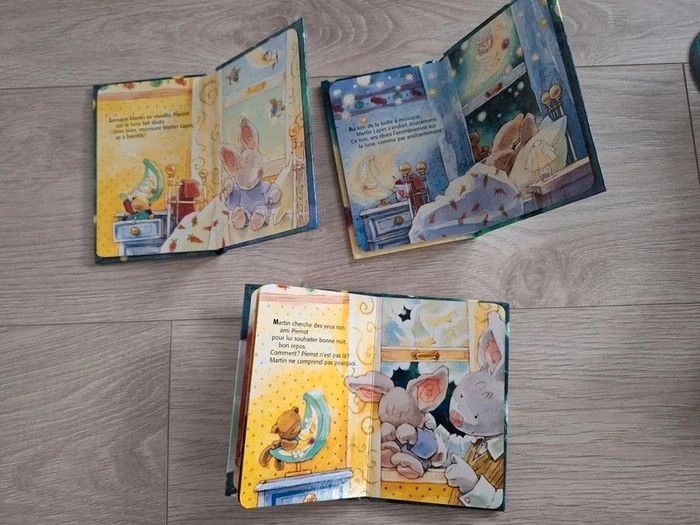 Une boite à musique et 3 livres d histoire Mon ami Pierrot - photo numéro 2