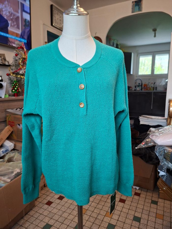 Pull vert femme neuf taille 42,marque halara prix 8 euro