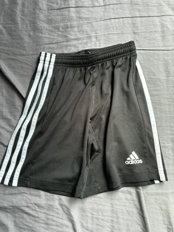 Short adidas