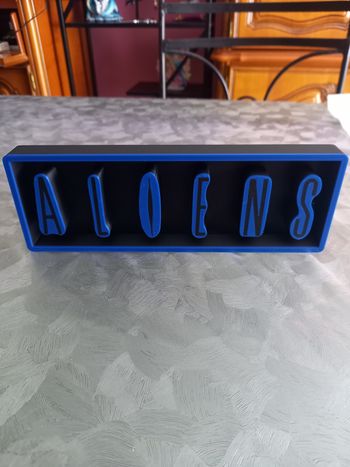 Plaque aliens décoratifs 