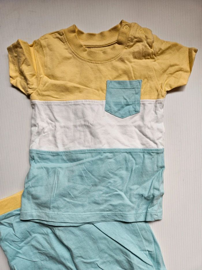 Ensemble short+ tee shirt 6-9 mois - photo numéro 2