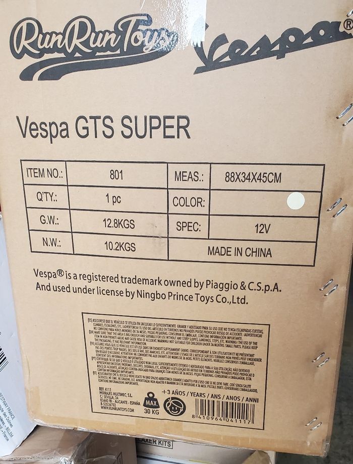 Scooter Électrique VESPA Gts super 12V Neuf. - photo numéro 2