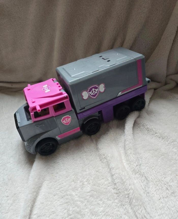 Véhicule big truck Stella - photo numéro 2