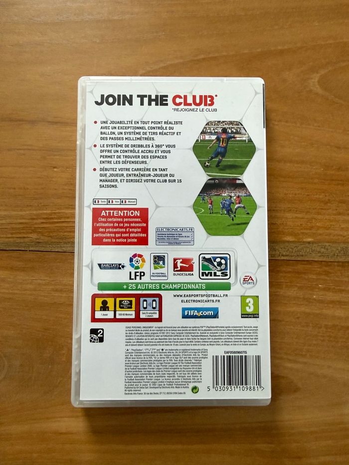 Lots de 2 jeu psp FIFA 11 et 13 - photo numéro 2