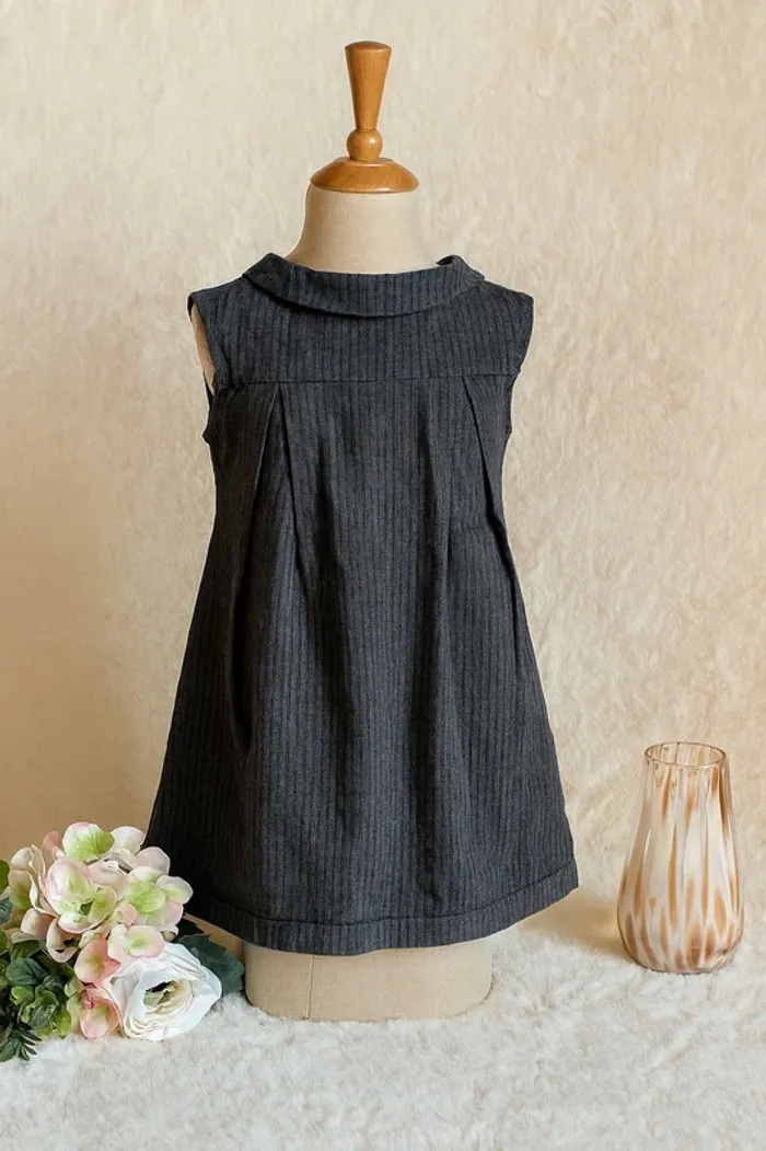 🖤🩶Très belle petite robe fille - style vintage chic col Claudine  fille 3ans TBE 🖤🩶 - photo numéro 2