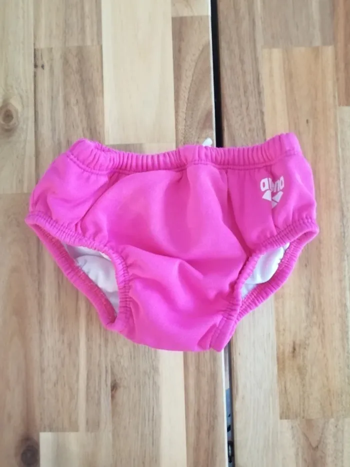 Maillot de bain couché arena rose