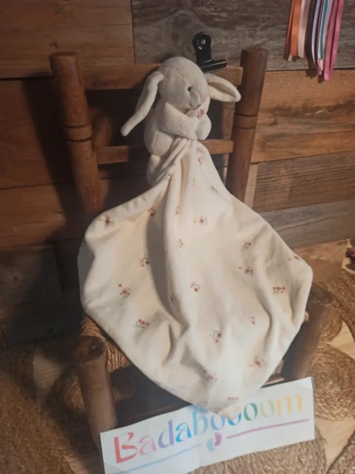 Doudou lapin écru fleurs Primark tbe - photo numéro 4