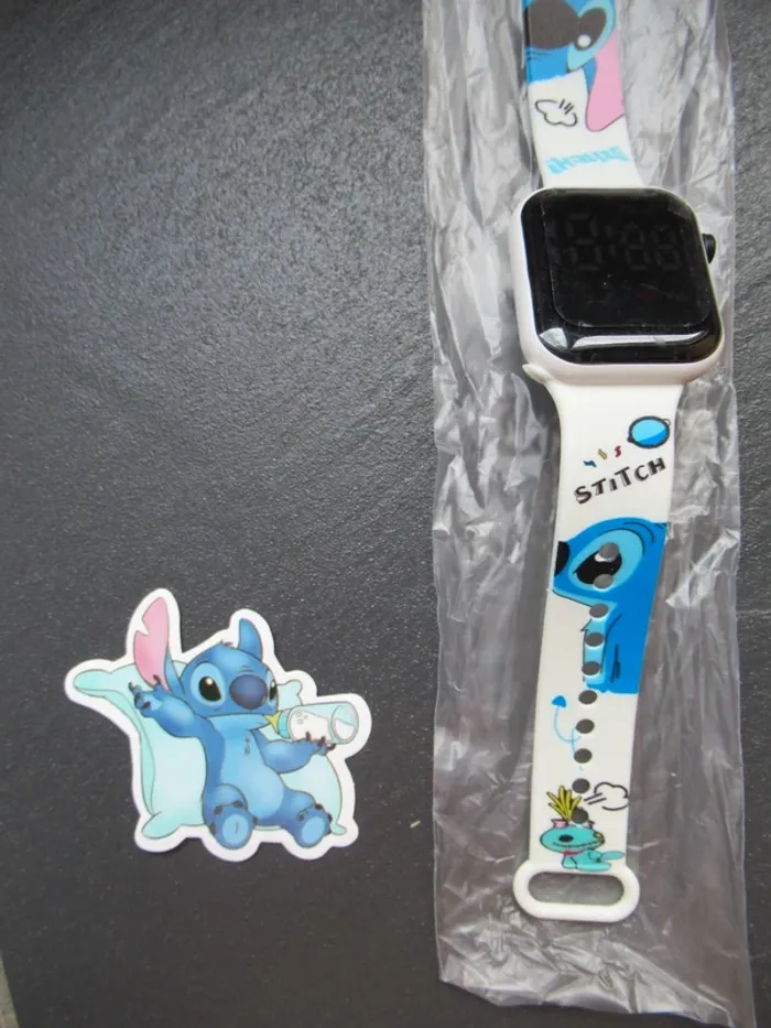 Montre numérique / digitale Stitch neuve - photo numéro 2