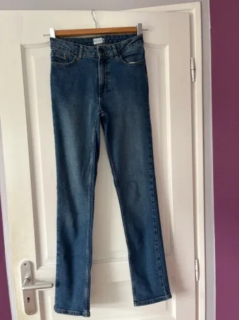 Jean regular bleu – Kiabi – T36 / 30L – Neuf