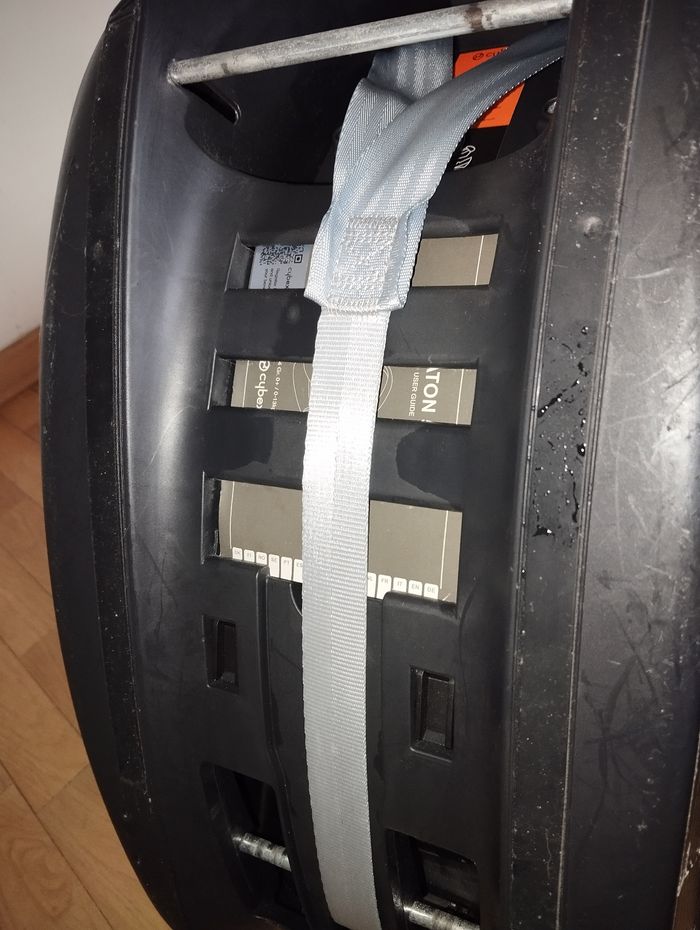 Ensemble poussette, coque Cybex aton5, base et adaptateurs - photo numéro 8