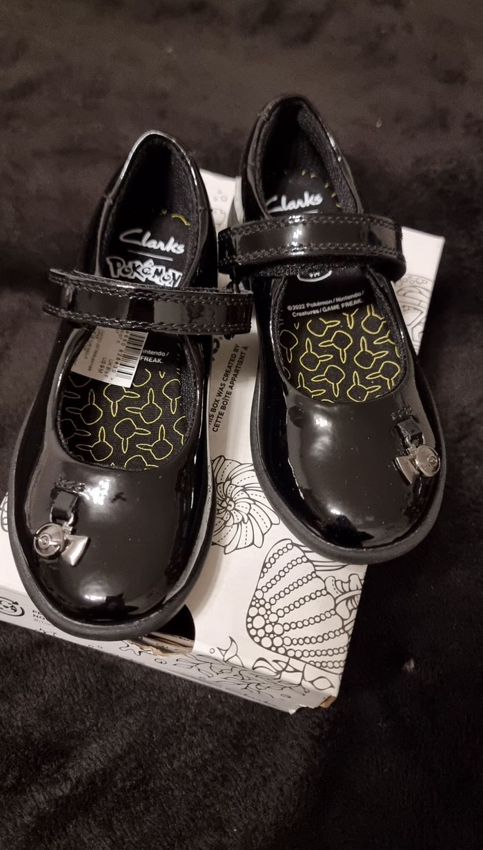 Sandale fermée clarks by pokemon