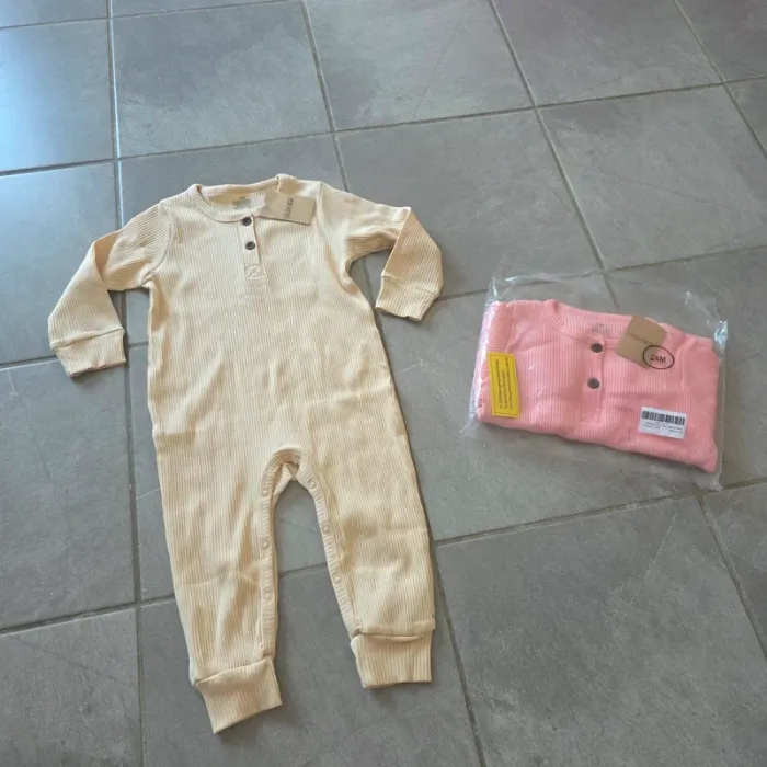 Lot 2 grenouillères pyjama 24 mois