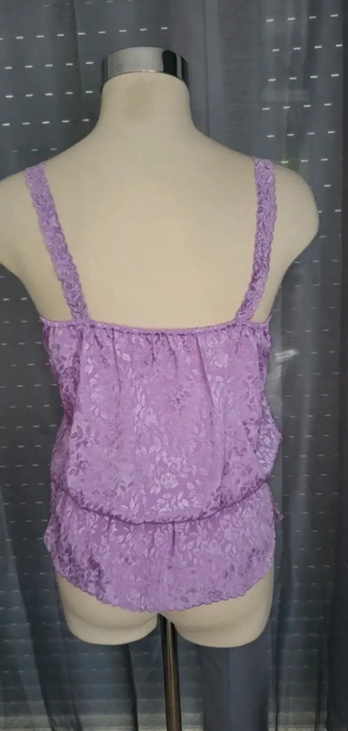 Magnifique haut satin violet broderies 36 - photo numéro 4