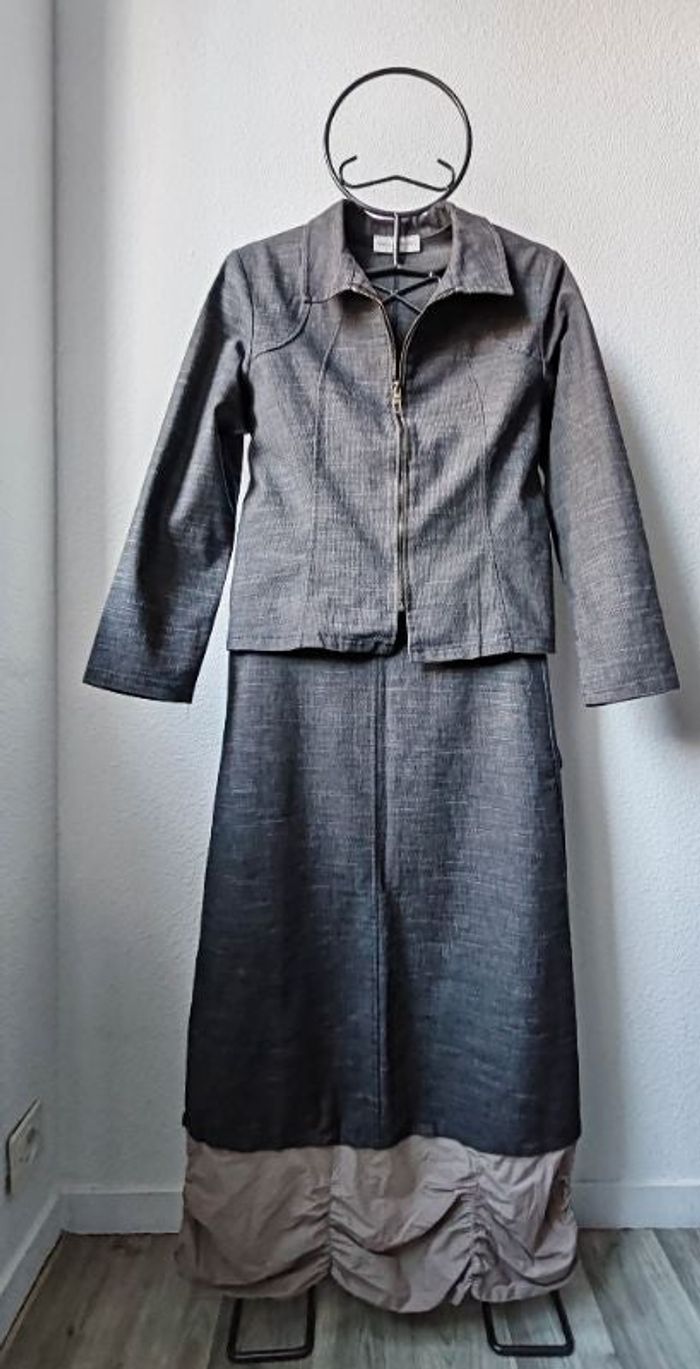 Tailleur/Ensemble gris/beige SIMPLE & NATURE