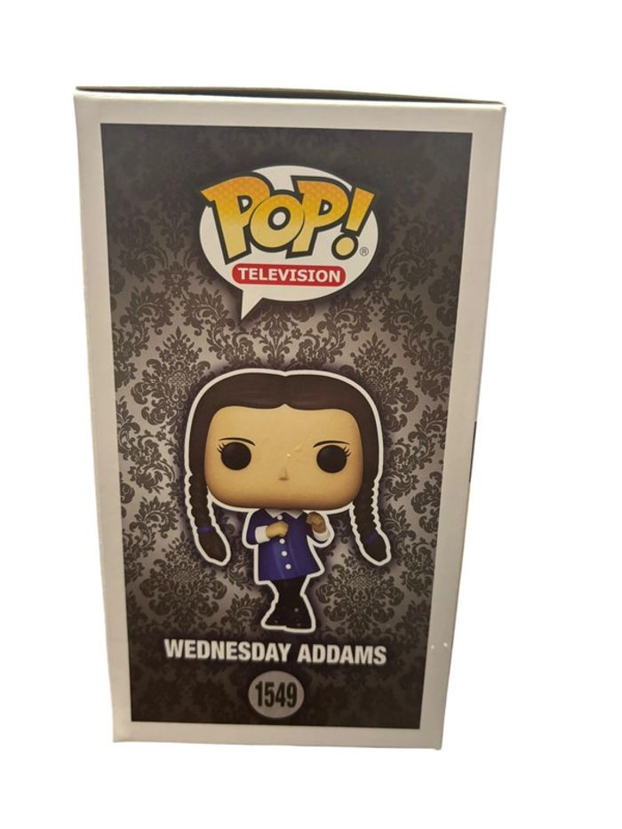 Figurine Funko Pop The Addams Family Wednesday Addams 1549 neuf - photo numéro 3