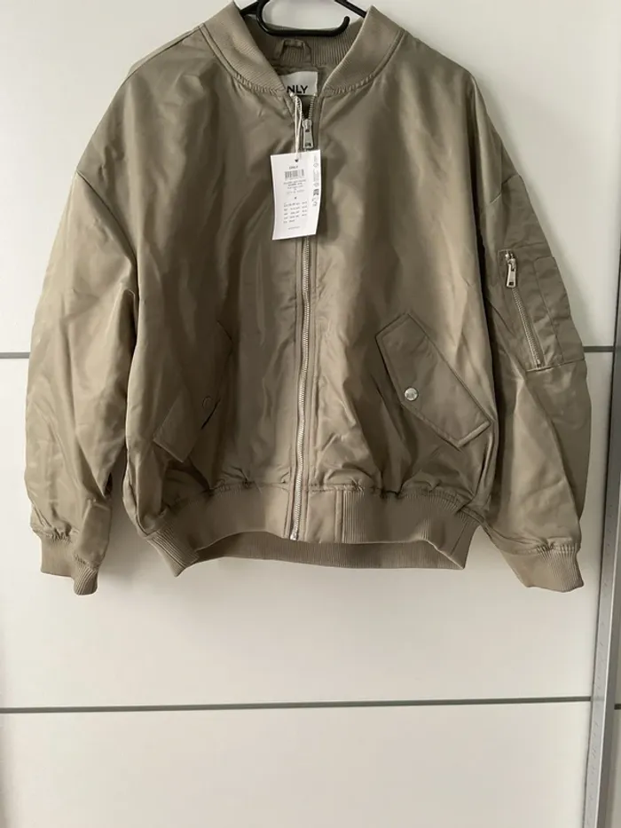 Bomber - photo numéro 3
