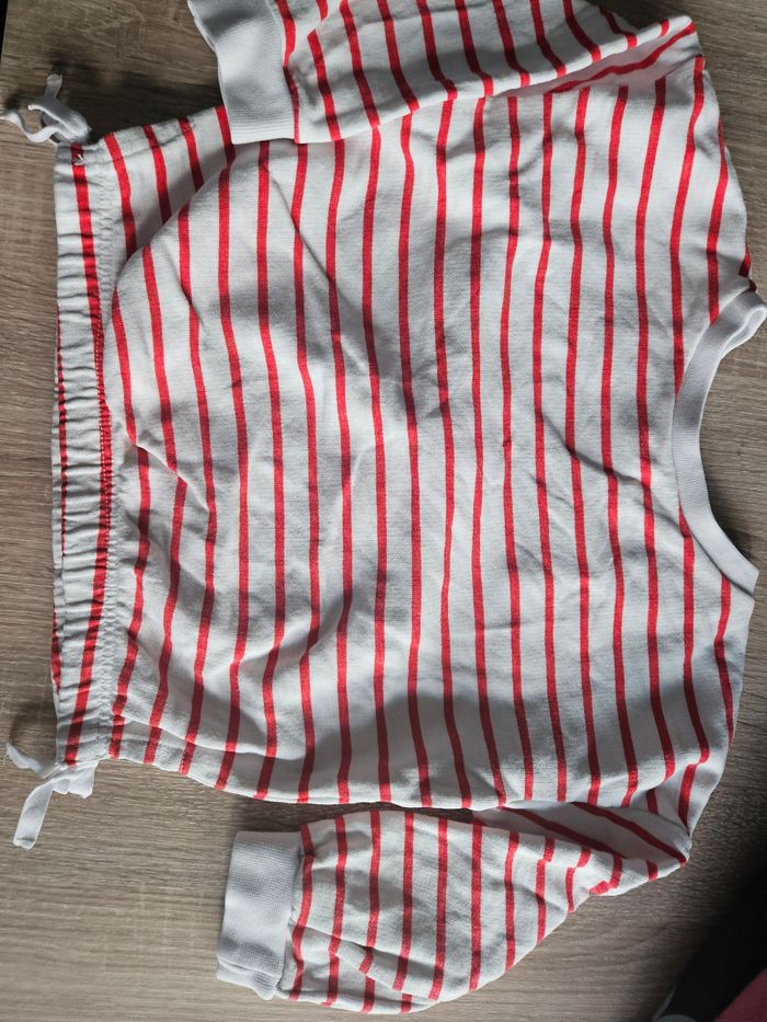 Lot 3 sweats 4 ans - photo numéro 2