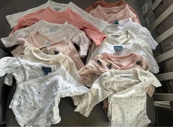 Lot de vêtements