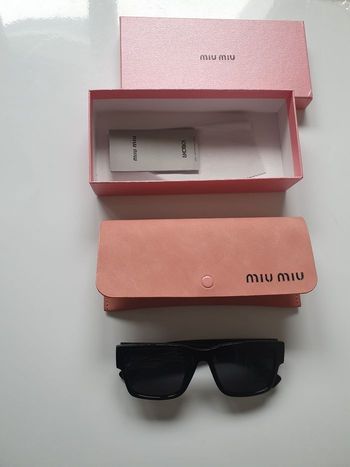 Lunettes de soleil neuf