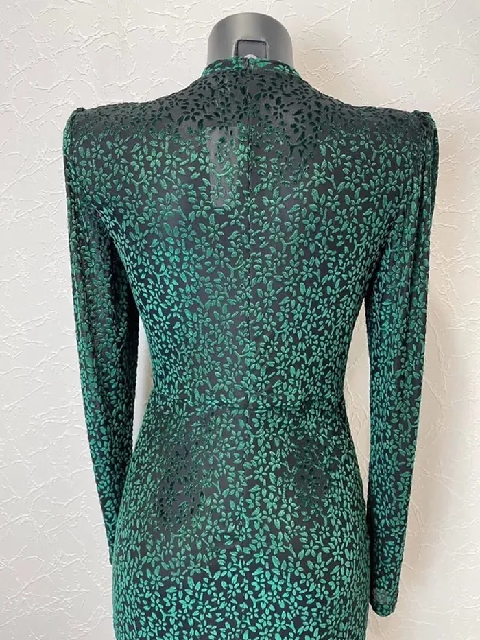 Robe verte le - photo numéro 2