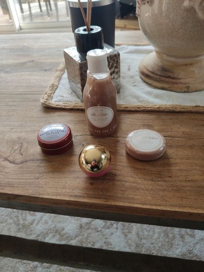 lot de 4 produits NOCIBE NEUF