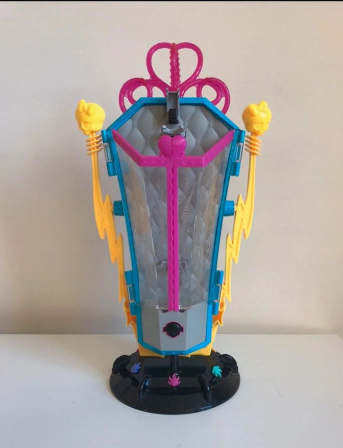 Frakie transformer pour monster hight