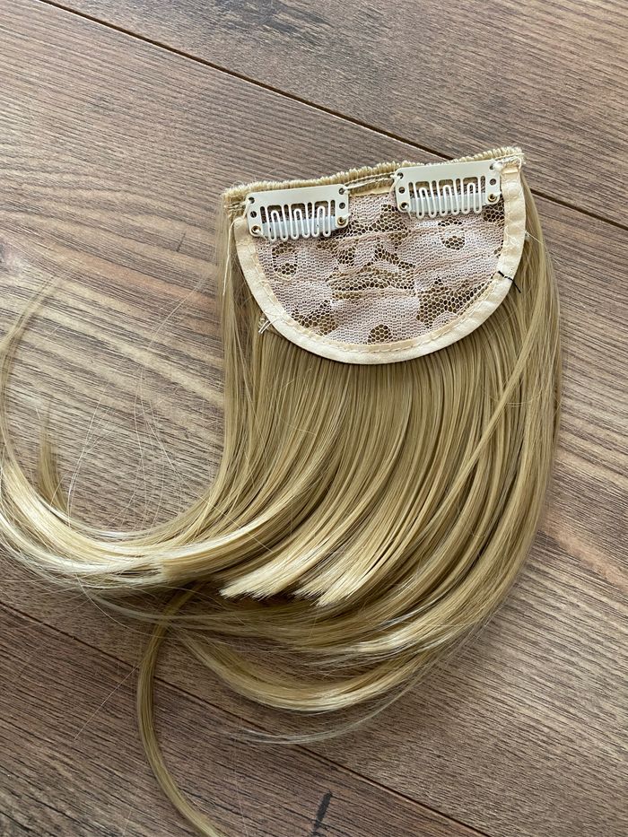 Frange blonde à pinces à clipser - photo numéro 3