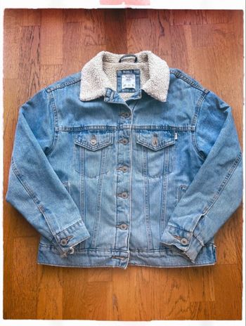 #001 Veste Bershka en jeans 