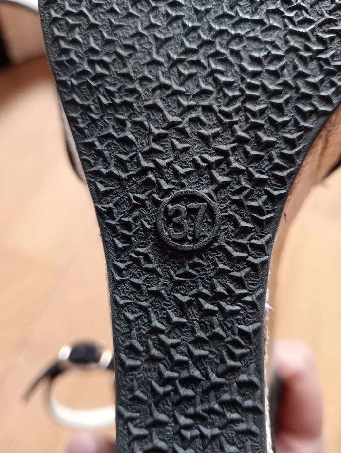 Sandales - photo numéro 2