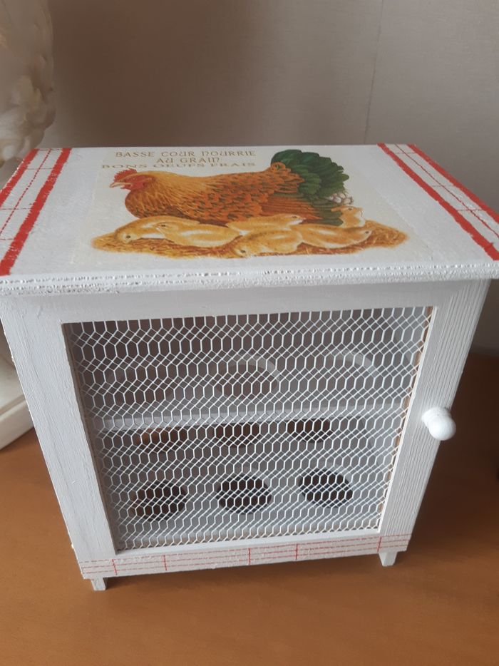 Boîte à œufs fait main
