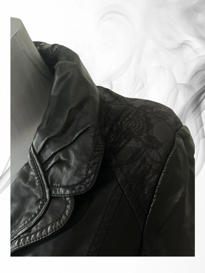 Manteau noir – Patrice Bréal - photo numéro 5