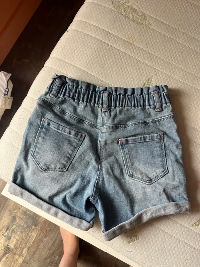 Short 4 ans taille haute - photo numéro 2