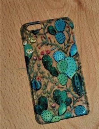 Coque IPhone 6/ 6S ou similaire cactus en tb état