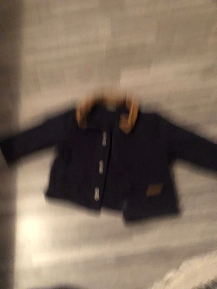 Veste bleu marine garçon 12 mois TB état - photo numéro 2