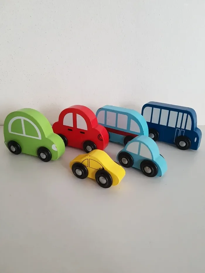 Accessoires en bois pour circuit de petites voitures - photo numéro 5