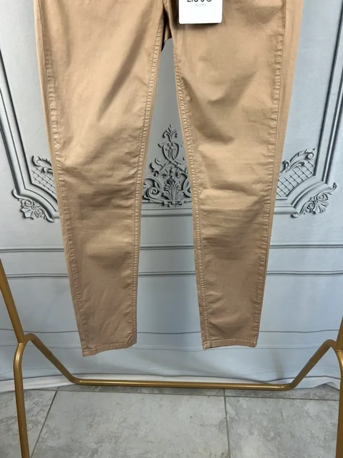 Jean skinny beige LiuJo W26 neuf - photo numéro 3