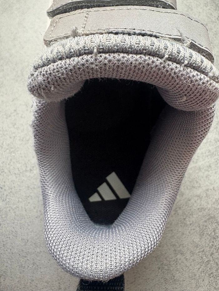 baskets adidas pointure 25 - photo numéro 2