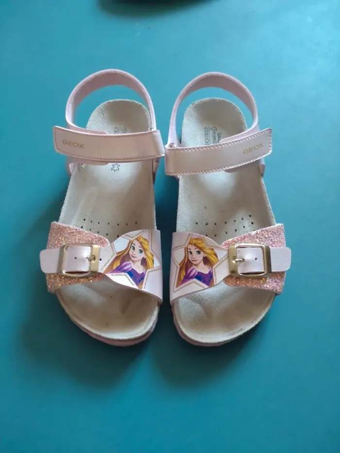 Sandales Geox princesse Disney pointure 34 - photo numéro 4