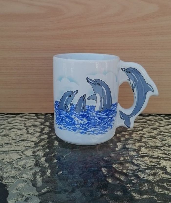Mug motif dauphin.