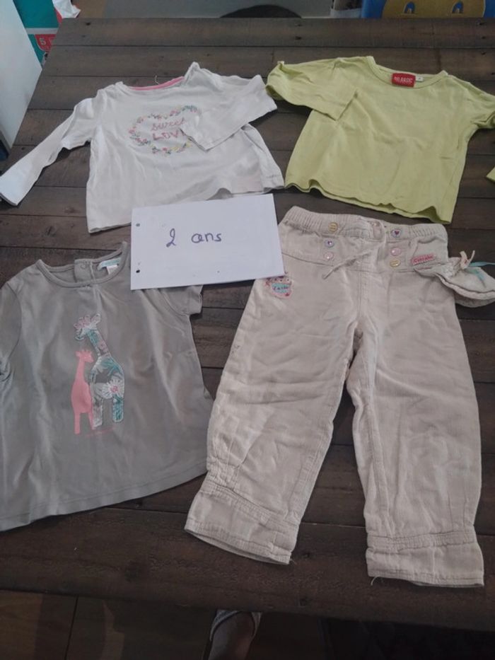 Lot de vêtements bebe 2 ans été - photo numéro 2