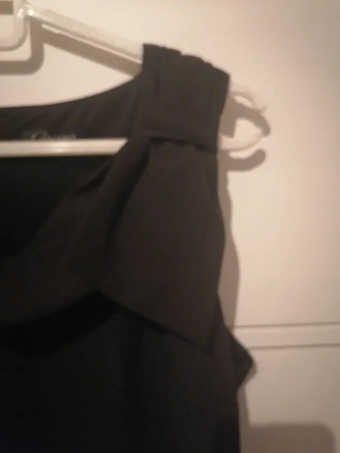Robe noire 40 - photo numéro 3