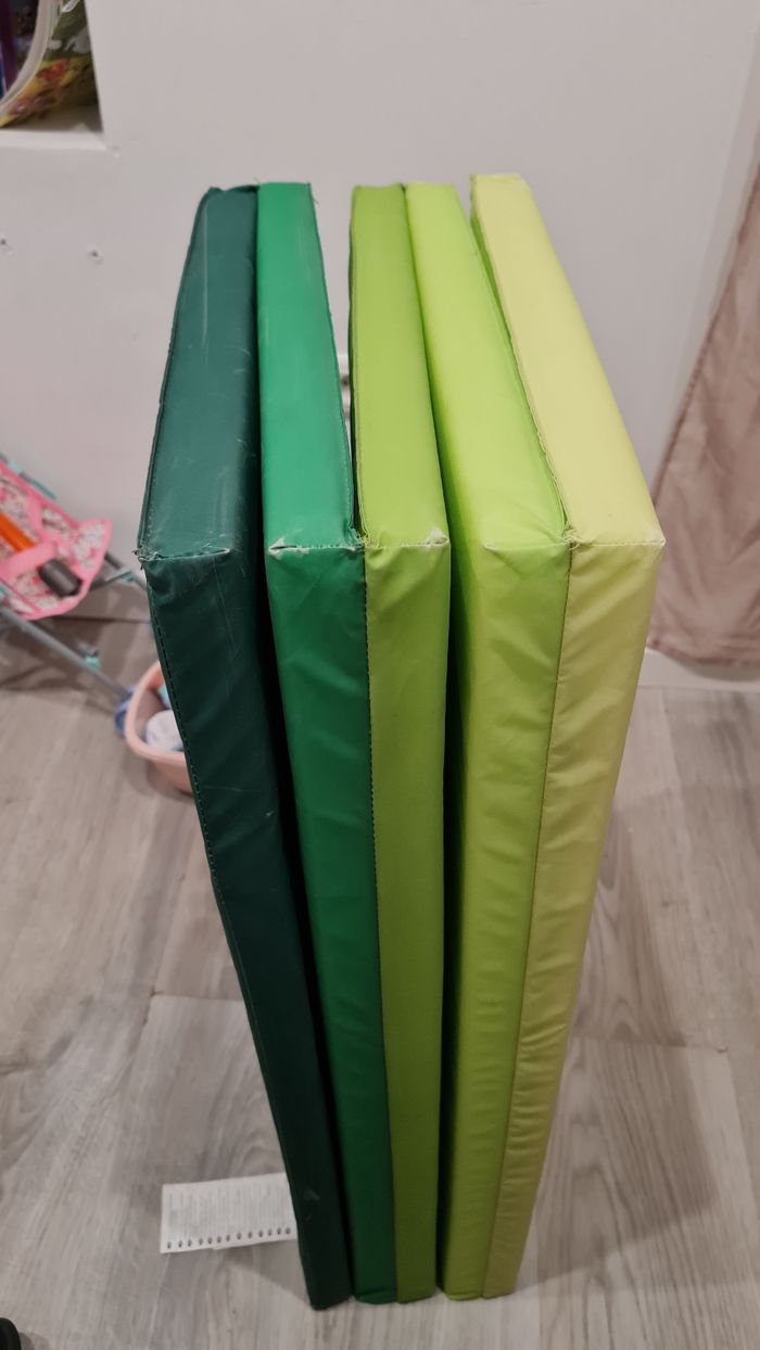 Tapis de motricité ou gymnastique pliable ikea - photo numéro 2