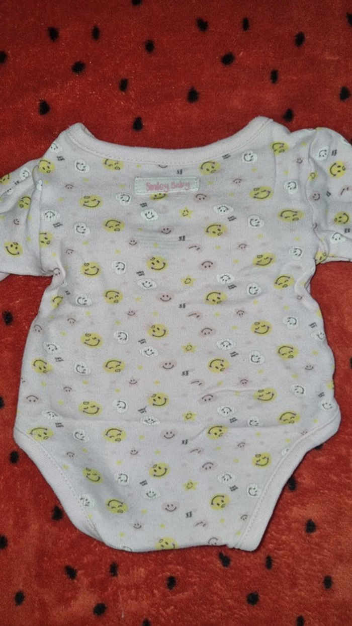 Body manche longue naissance fille en bon état - photo numéro 5
