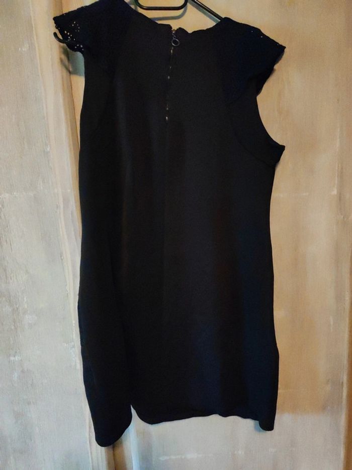Petite robe noire - photo numéro 5