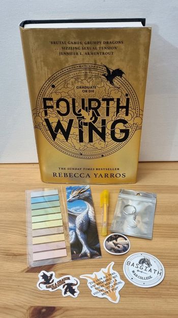 Fourth wing hardcover + Goodies