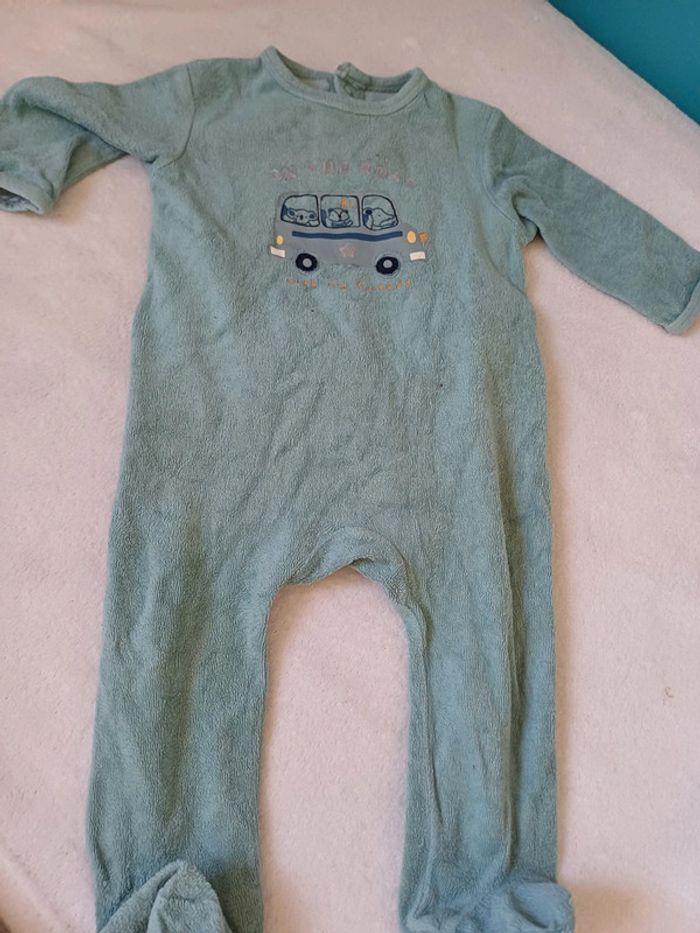 Lot 6 pyjamas en velours 9 mois Kiabi - photo numéro 7