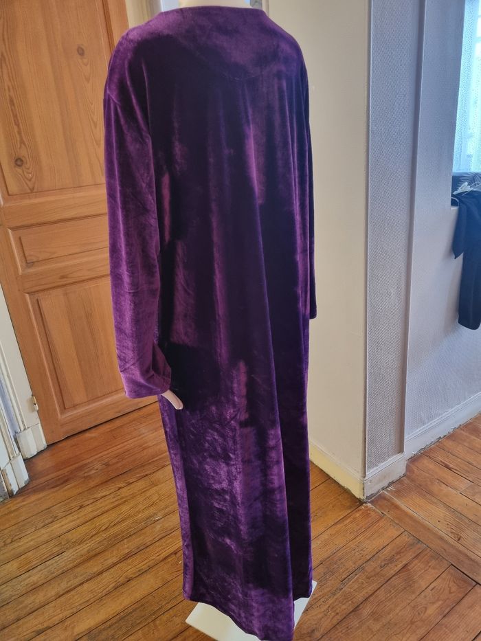 Superbe robe orientale en velours violet Chase Oversize du 42 au 52 neuve avec étiquette - photo numéro 4