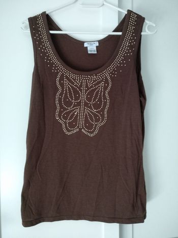 Débardeur brun avec déco ethnique